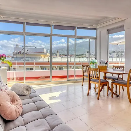 Apartment Spacious Penthouse With King-size Bed, Huge Terrace, Ocean & Teide View
