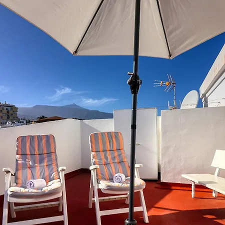 Apartment Spacious Penthouse With King-size Bed, Huge Terrace, Ocean & Teide View Puerto de la Cruz (Tenerife)
