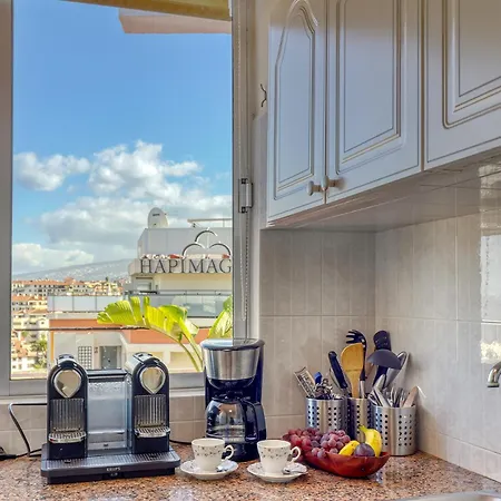 Apartment Spacious Penthouse With King-size Bed, Huge Terrace, Ocean & Teide View