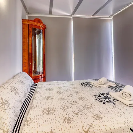 Spacious Penthouse With King-size Bed, Huge Terrace, Ocean & Teide View Apartment Puerto de la Cruz (Tenerife)